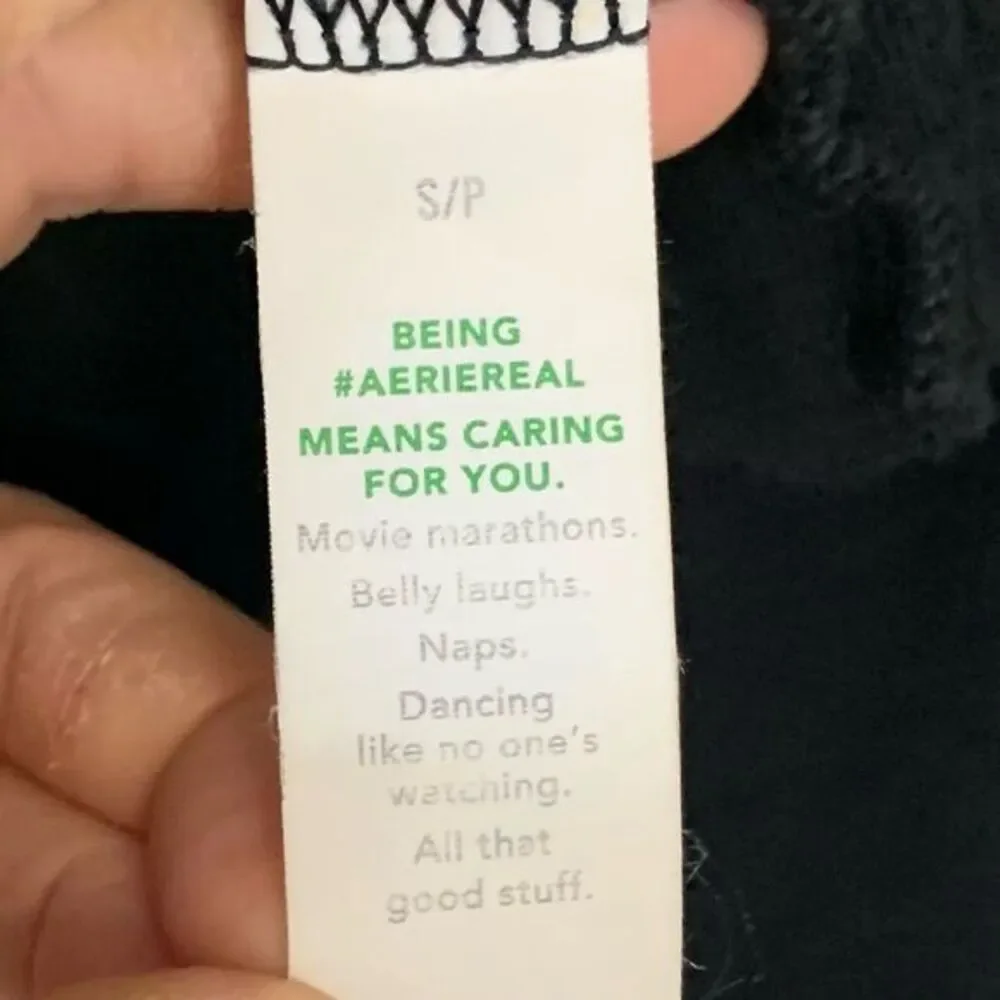 AERIE‎ Women’s Hometown Holiday Quarter Zip Fleece Sweatshirt Black Small - Picture 15 of 16